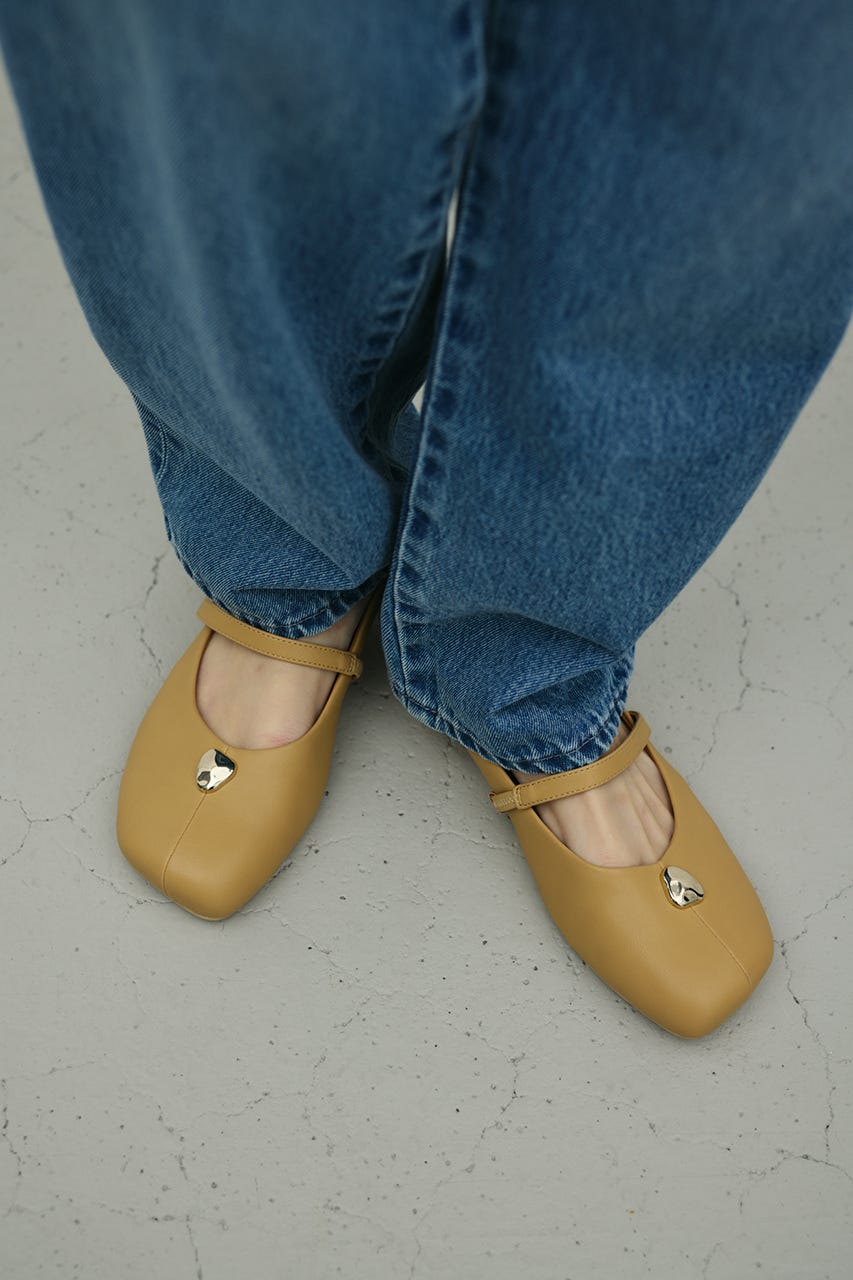 メタルモチーフパンプス BEG M