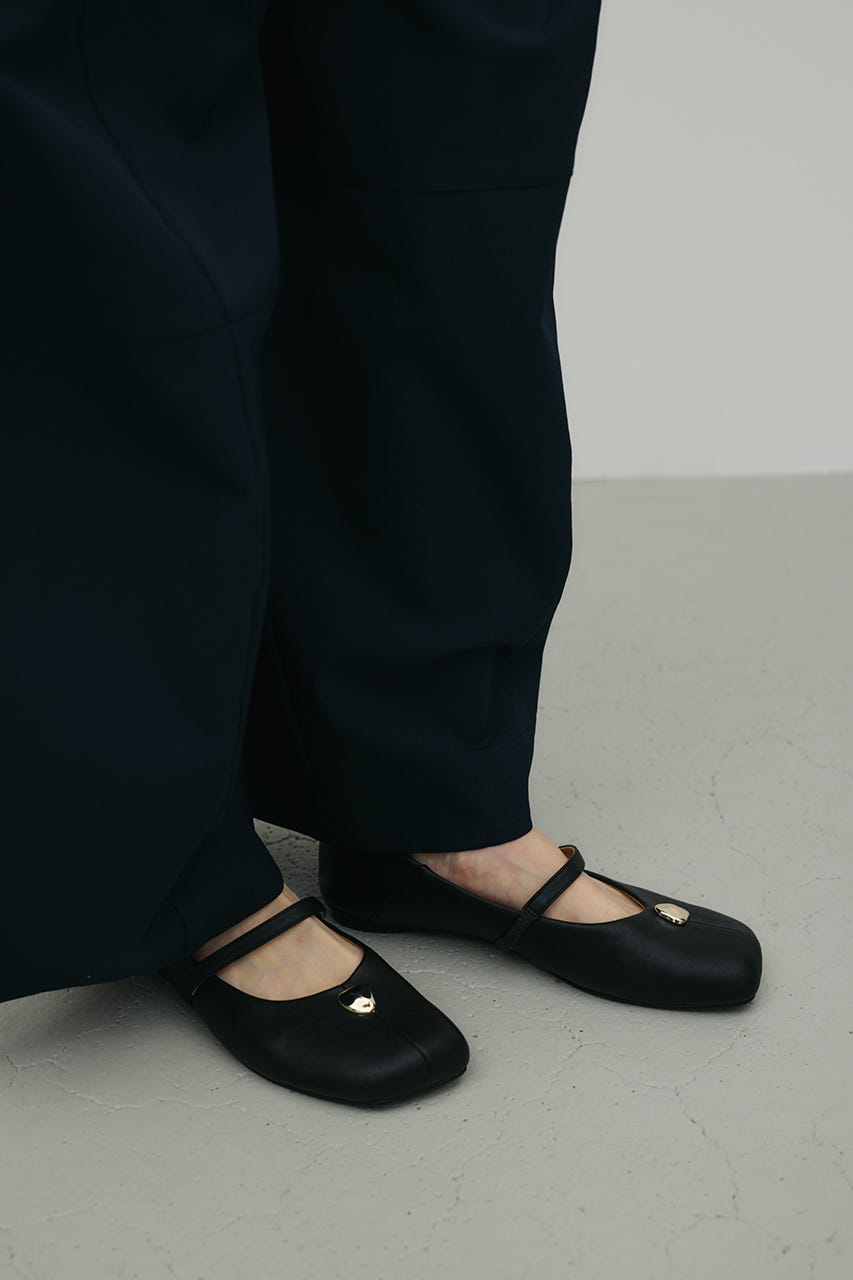 メタルモチーフパンプス BLK M