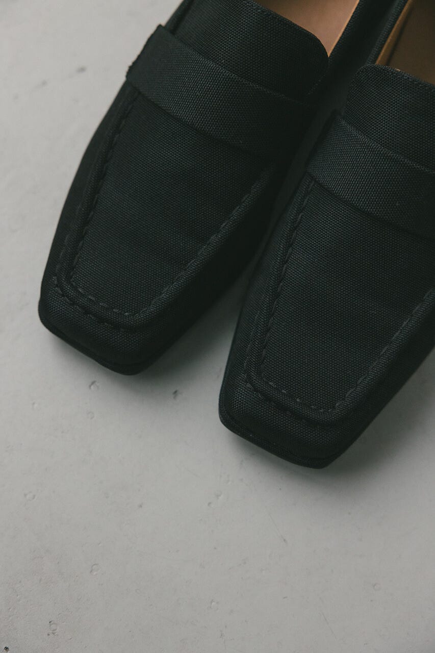 キャンバススクエアローファー BLK S