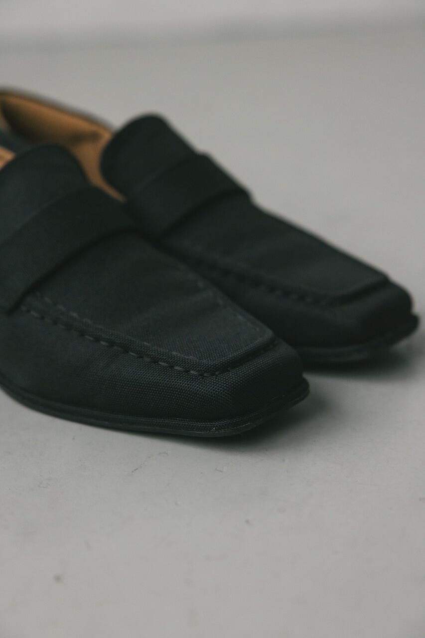 キャンバススクエアローファー BLK S