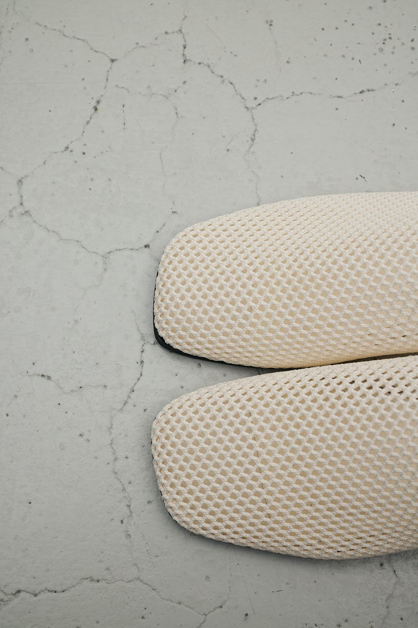 メッシュフラットパンプス WHT L