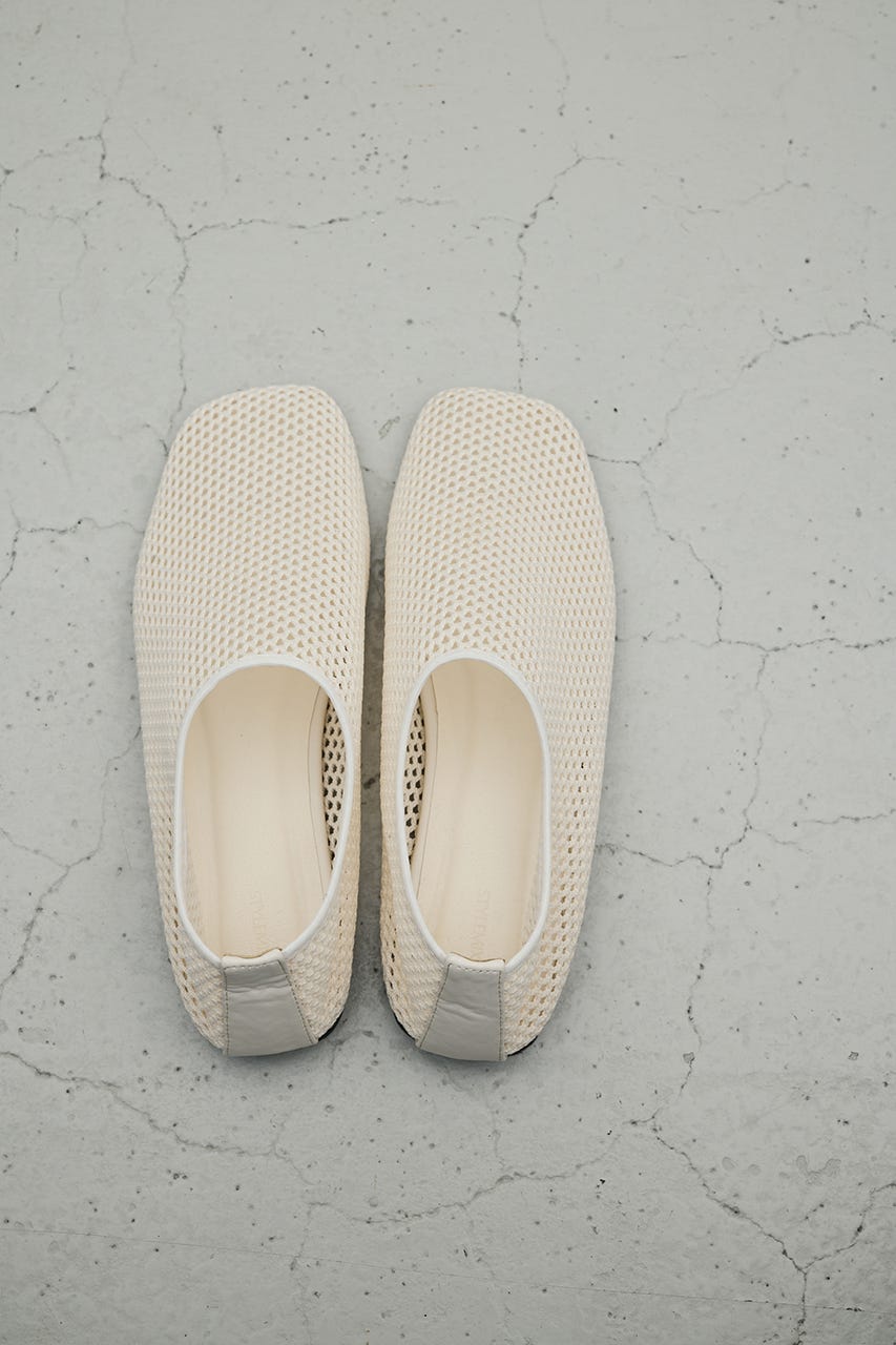 メッシュフラットパンプス WHT L