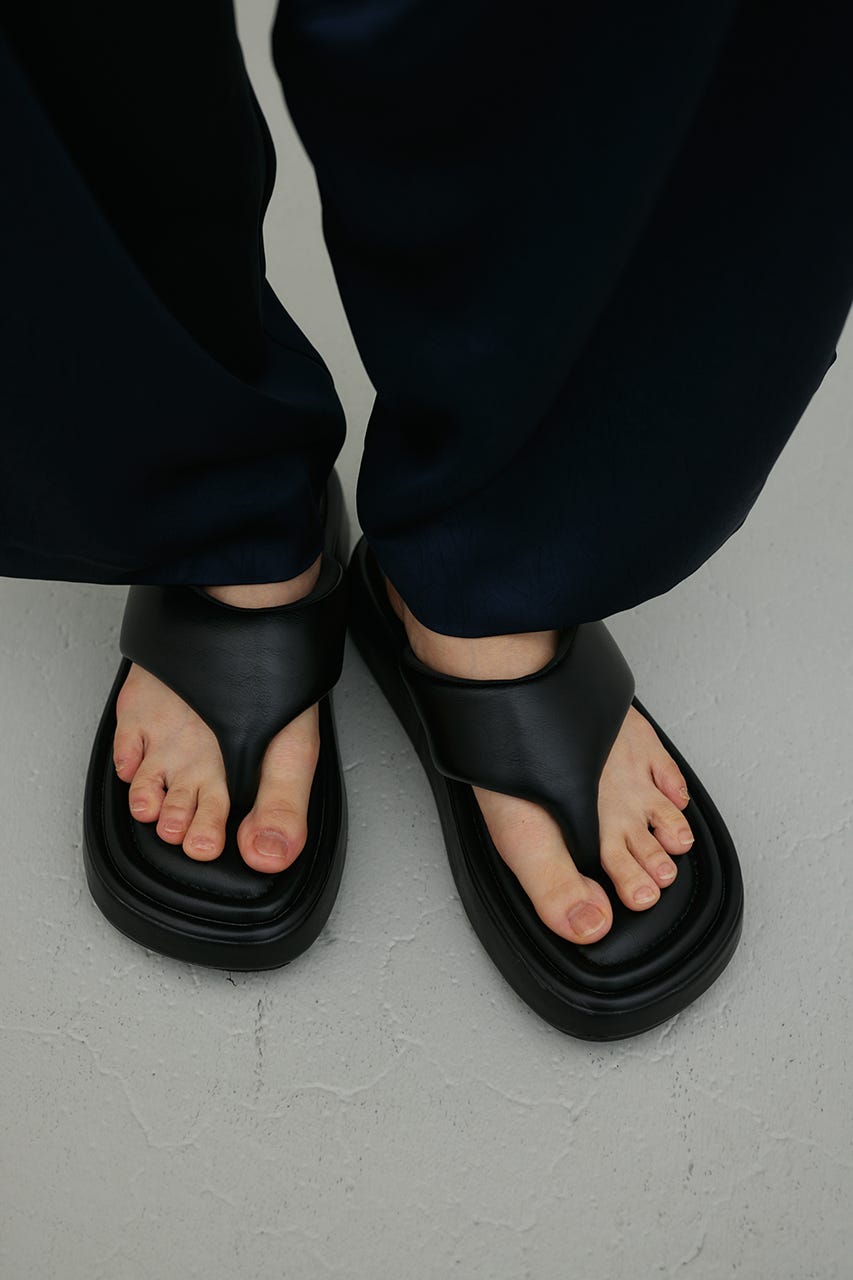 プラットフォームトングサンダル BLK M