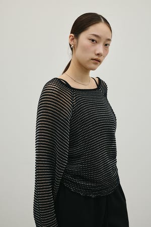 バックオープンメッシュニット