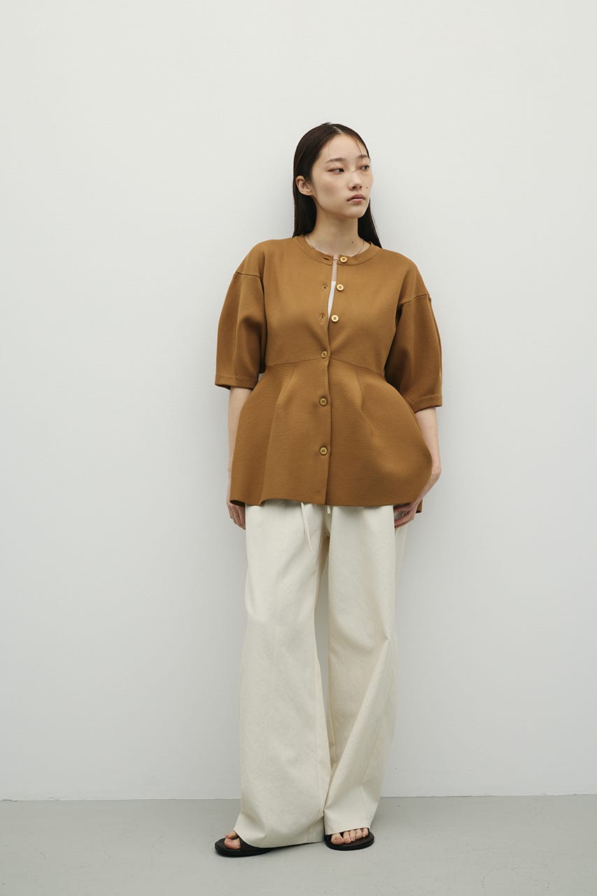 ペプラムフォルムスリーブカーデ CAM FREE