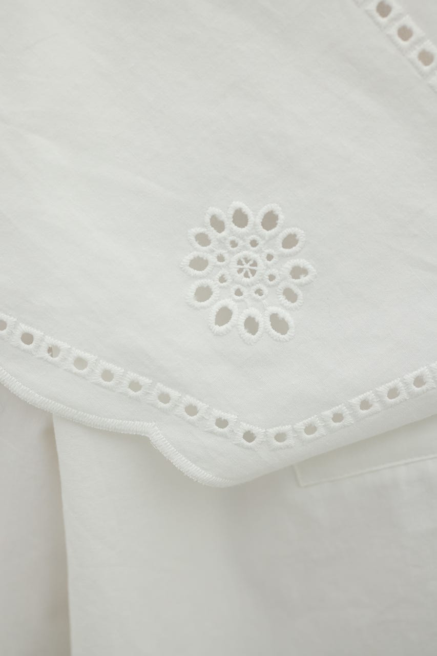 カットワークカラーブラウス WHT FREE