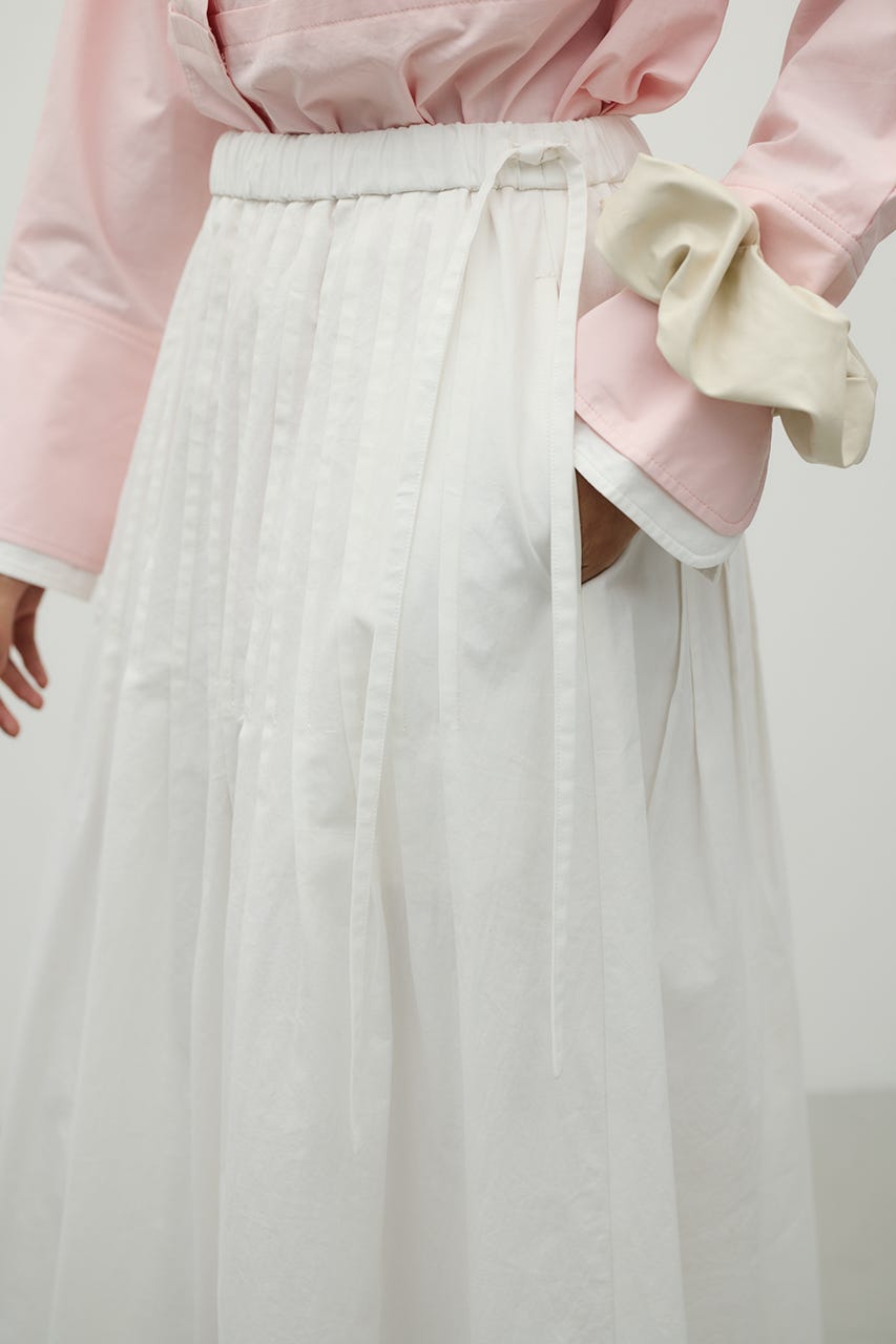 タックプリーツフレアスカート WHT M