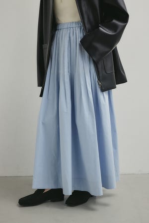 タックプリーツフレアスカート