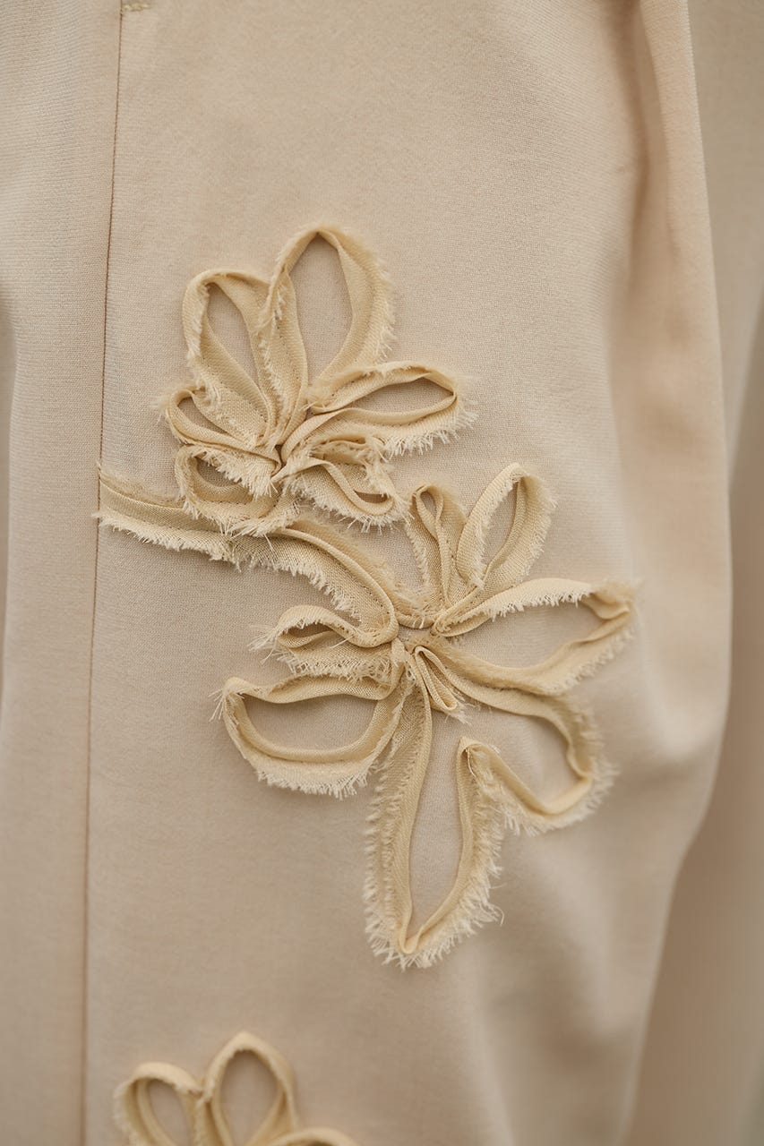 フラワーエンブロイダリータックパンツ BEG S