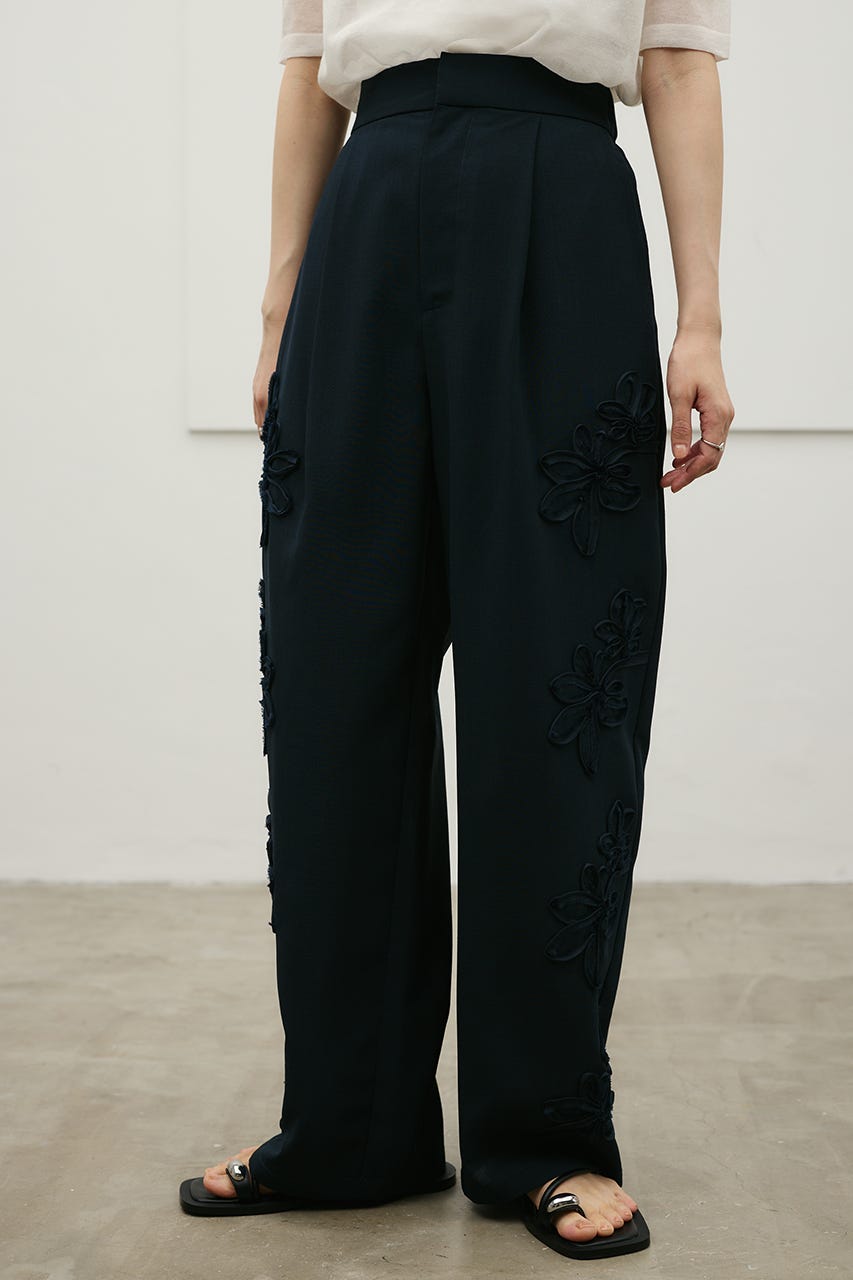 フラワーエンブロイダリータックパンツ NVY S