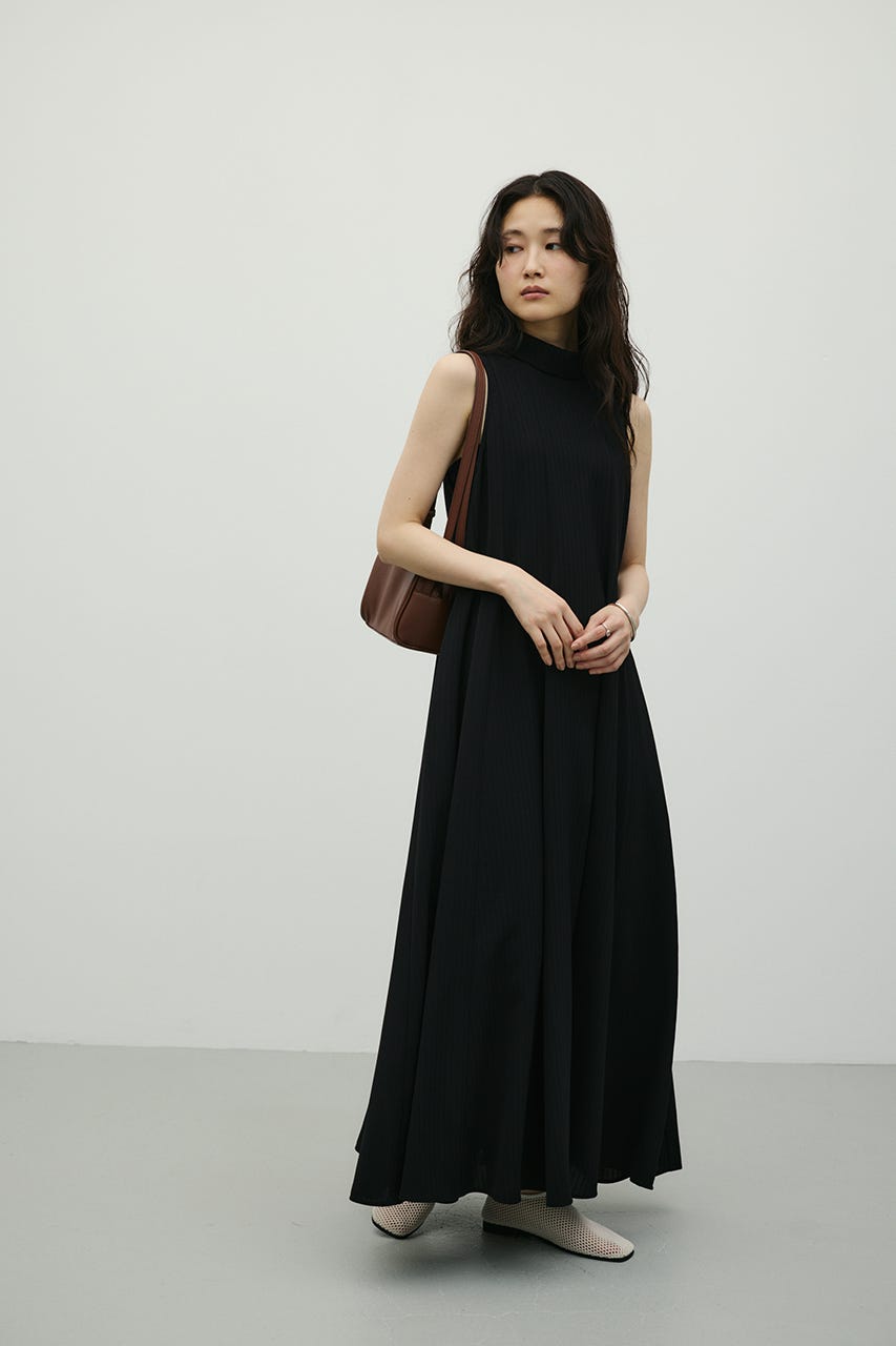 ロールネックアメスリフレアワンピース BLK S