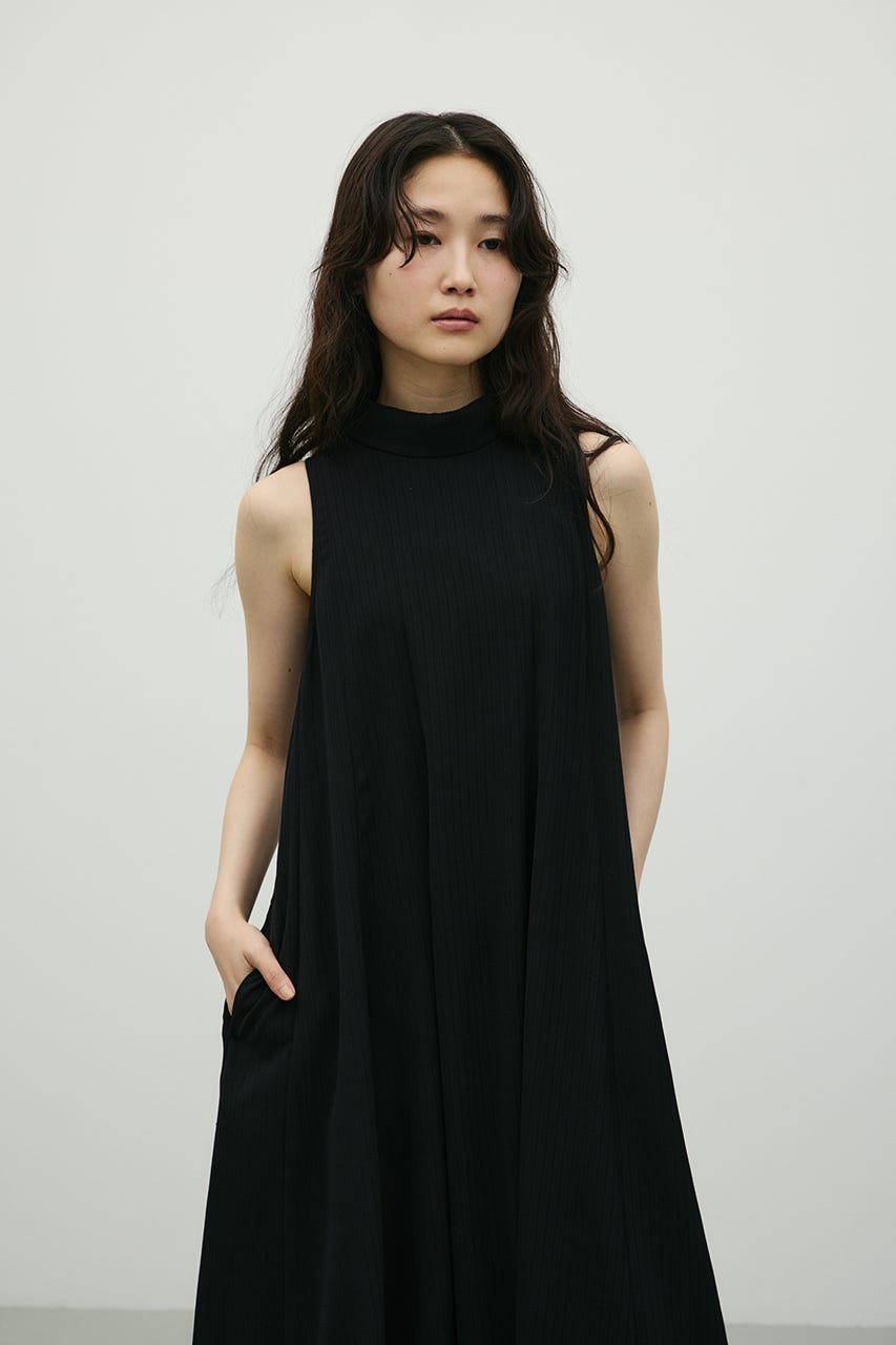 ロールネックアメスリフレアワンピース BLK S