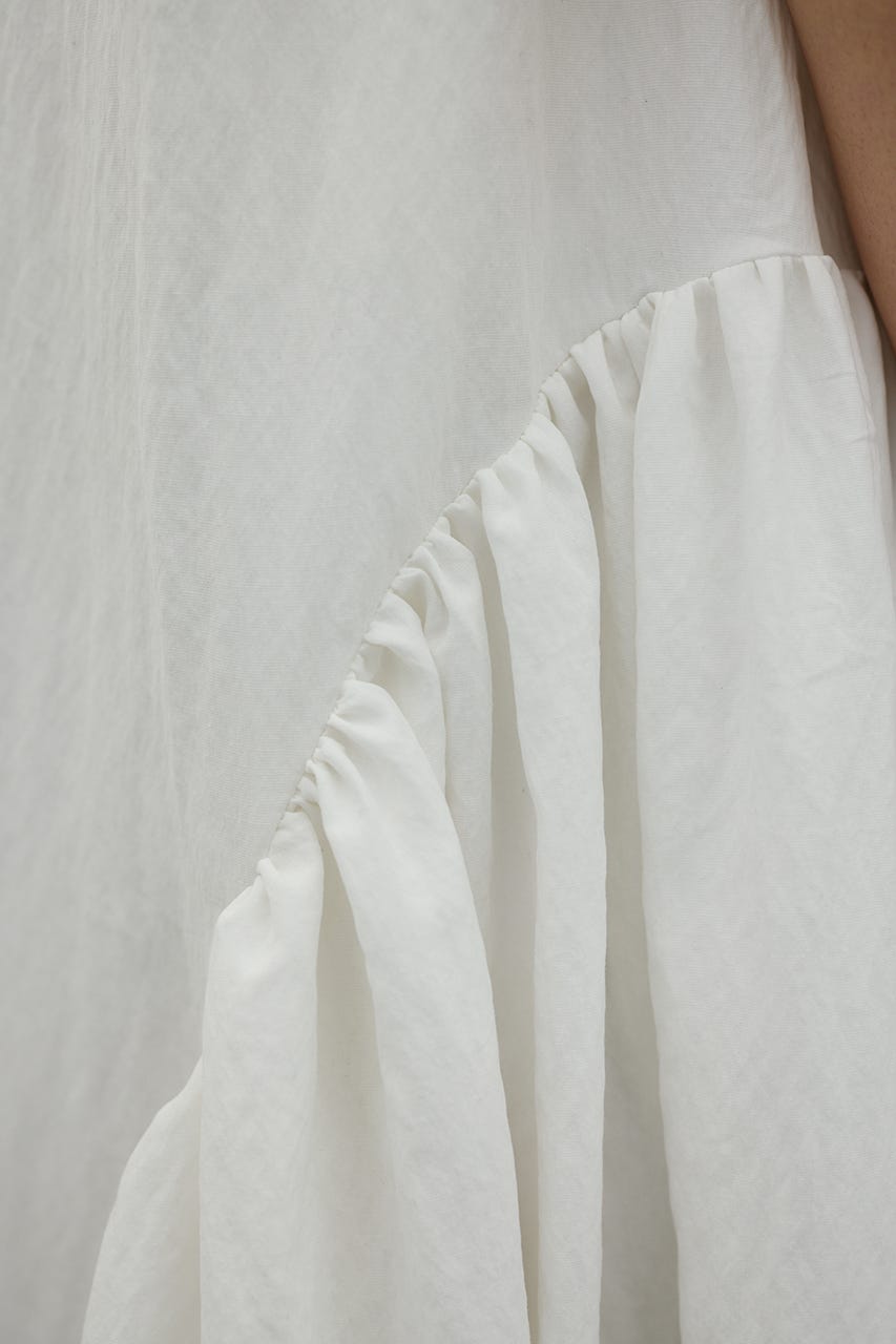 ギャザーパネルリラックスワンピース WHT M