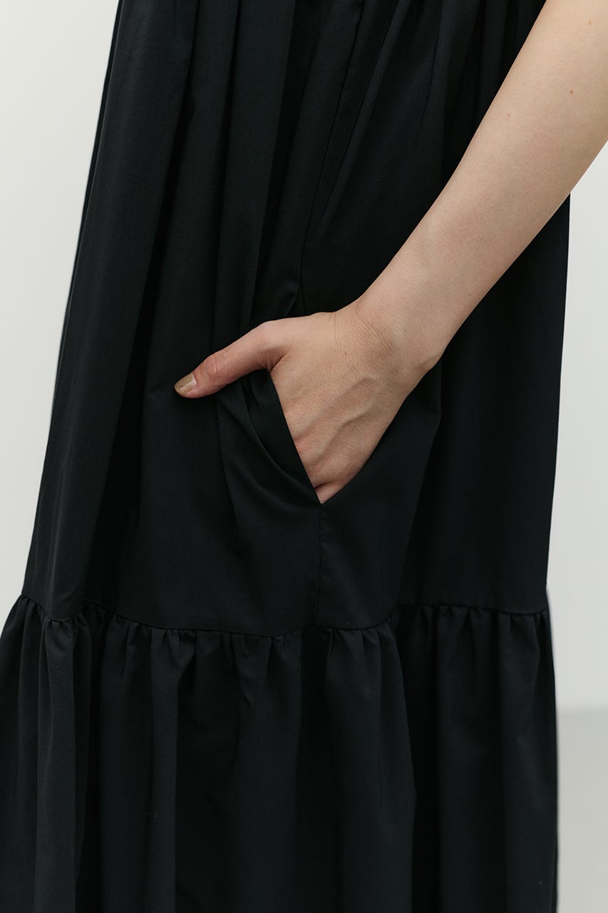 アシンメトリーフリルティアードワンピース BLK M