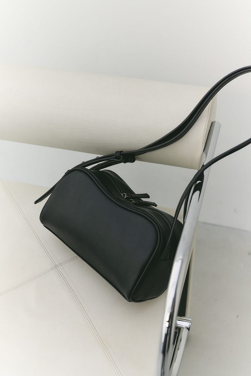 Wストラップカーブバッグ BLK FREE