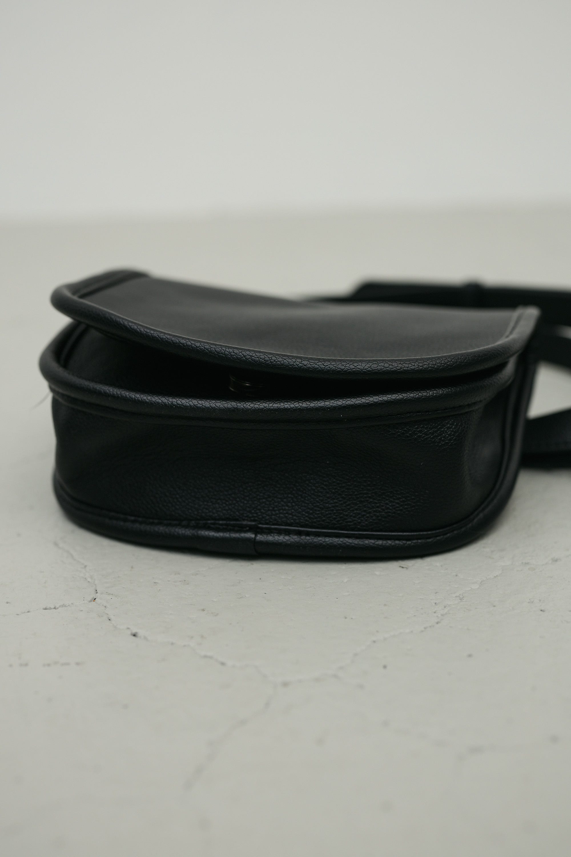 ベルテッドウエストバッグ BLK FREE