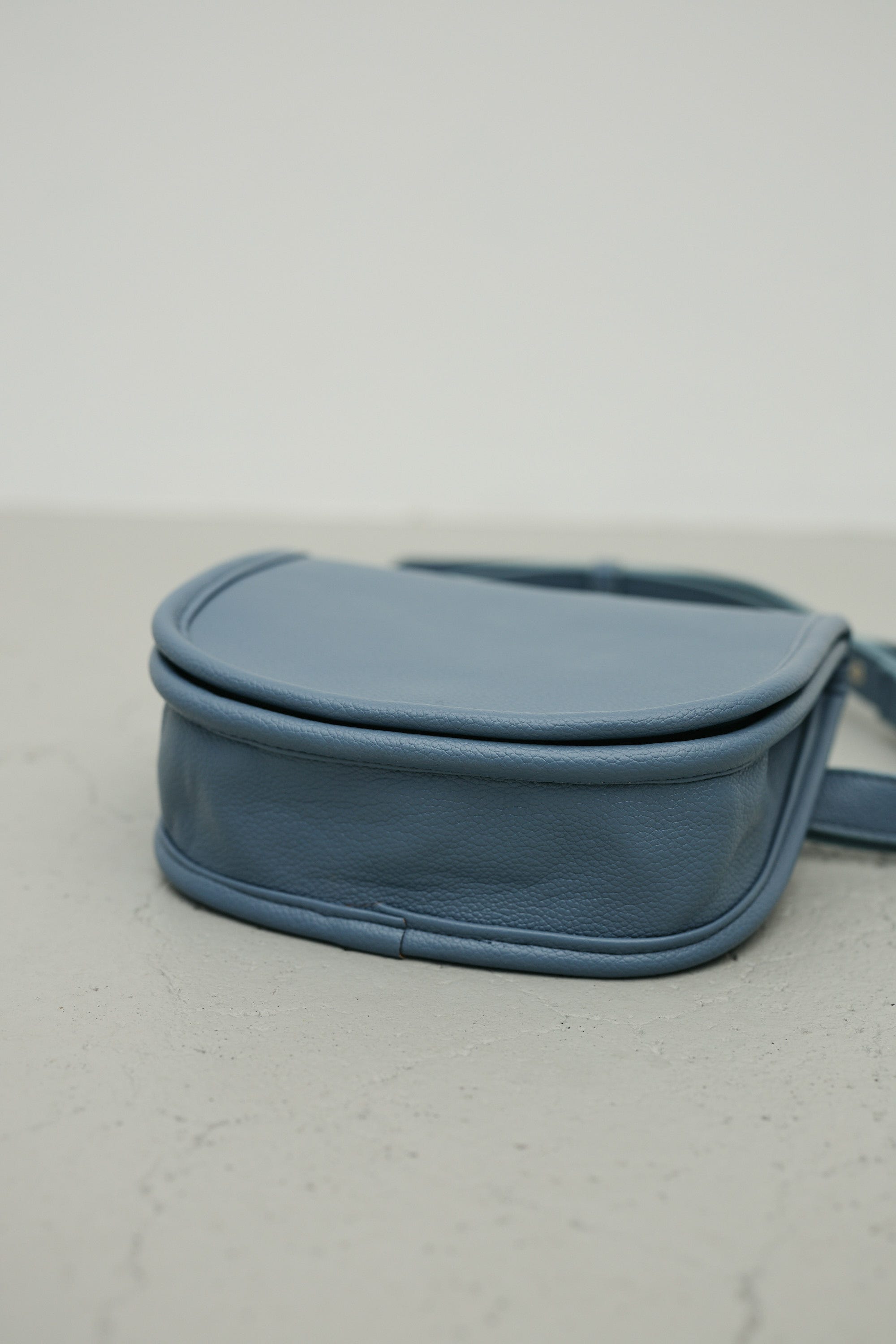 ベルテッドウエストバッグ BLU FREE