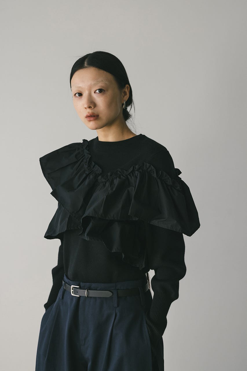 アシンメトリーフリルニットトップ BLK FREE