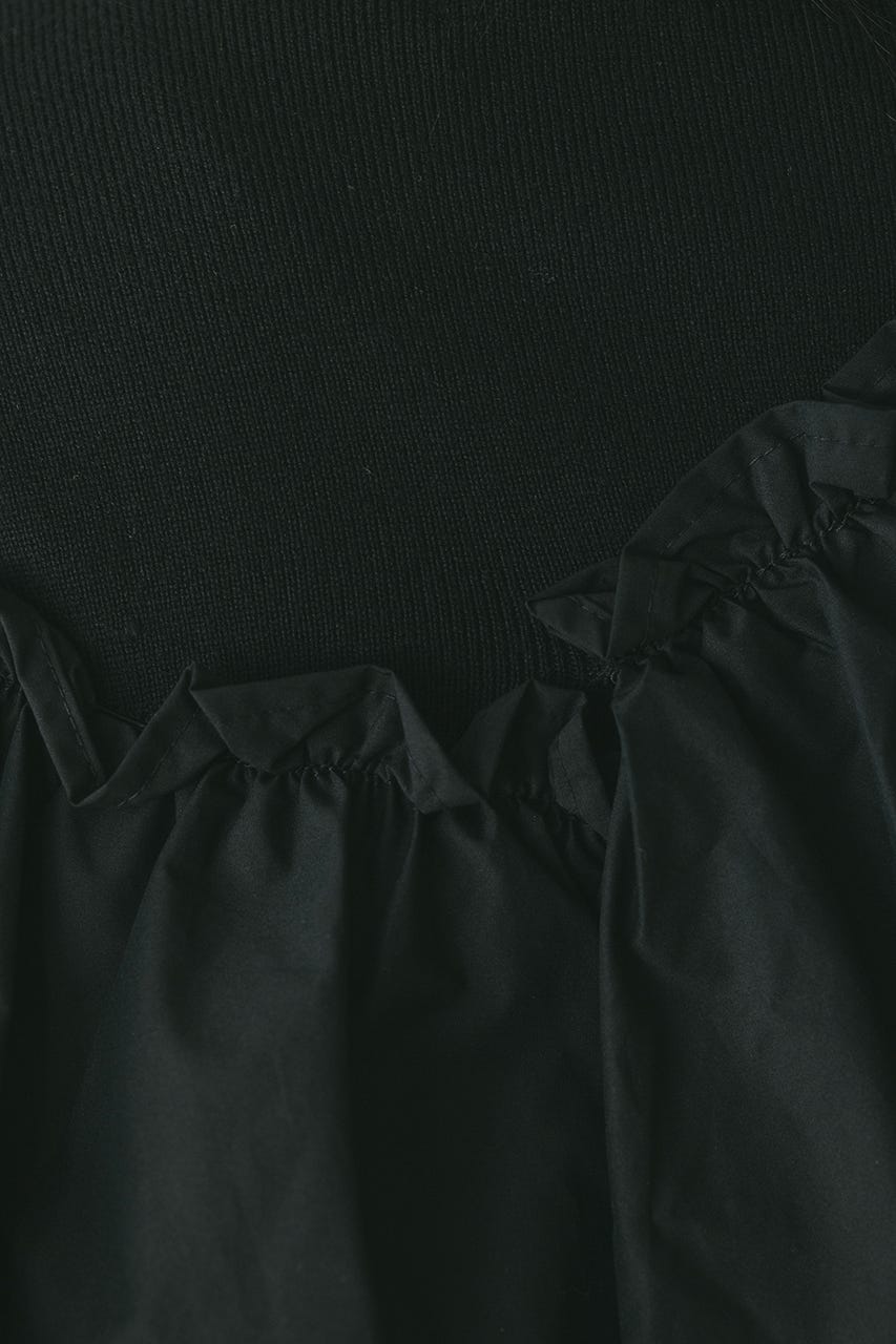アシンメトリーフリルニットトップ BLK FREE