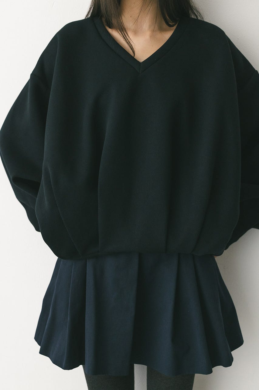 Vネックフォルムダンボールトップ BLK FREE