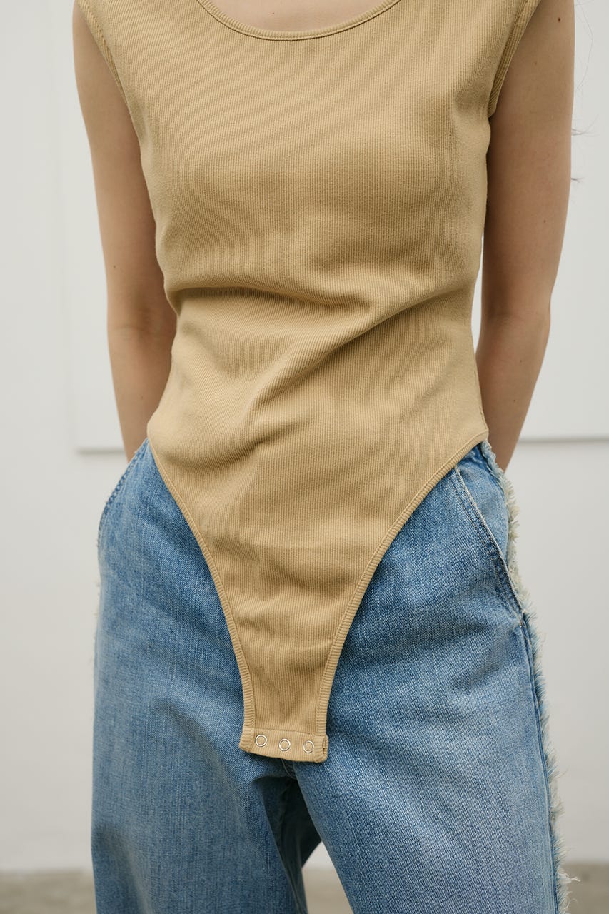 バックオープンボディスーツ BEG M