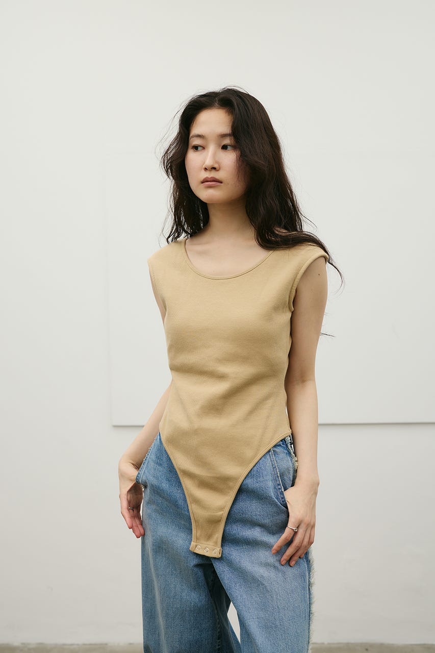 バックオープンボディスーツ BEG M