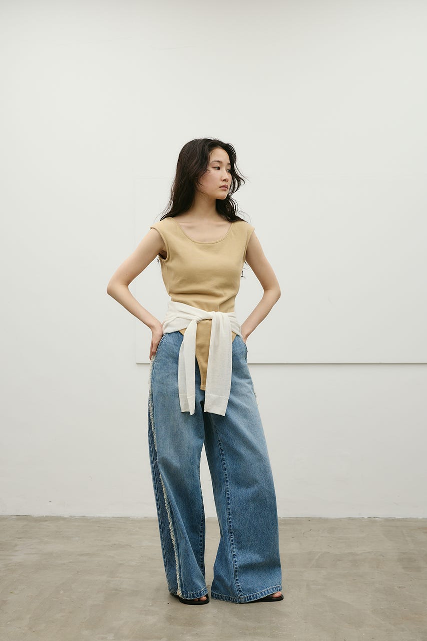 バックオープンボディスーツ BEG M