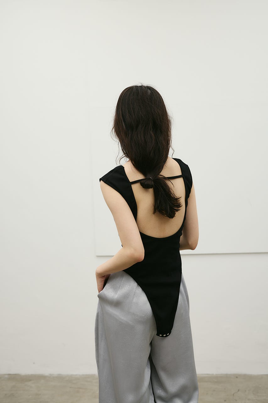 バックオープンボディスーツ BLK S