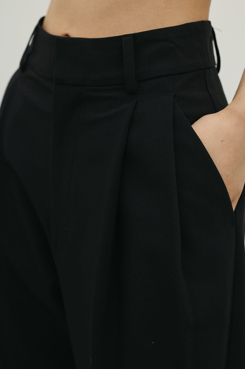 ベーシックツータックパンツ BLK M