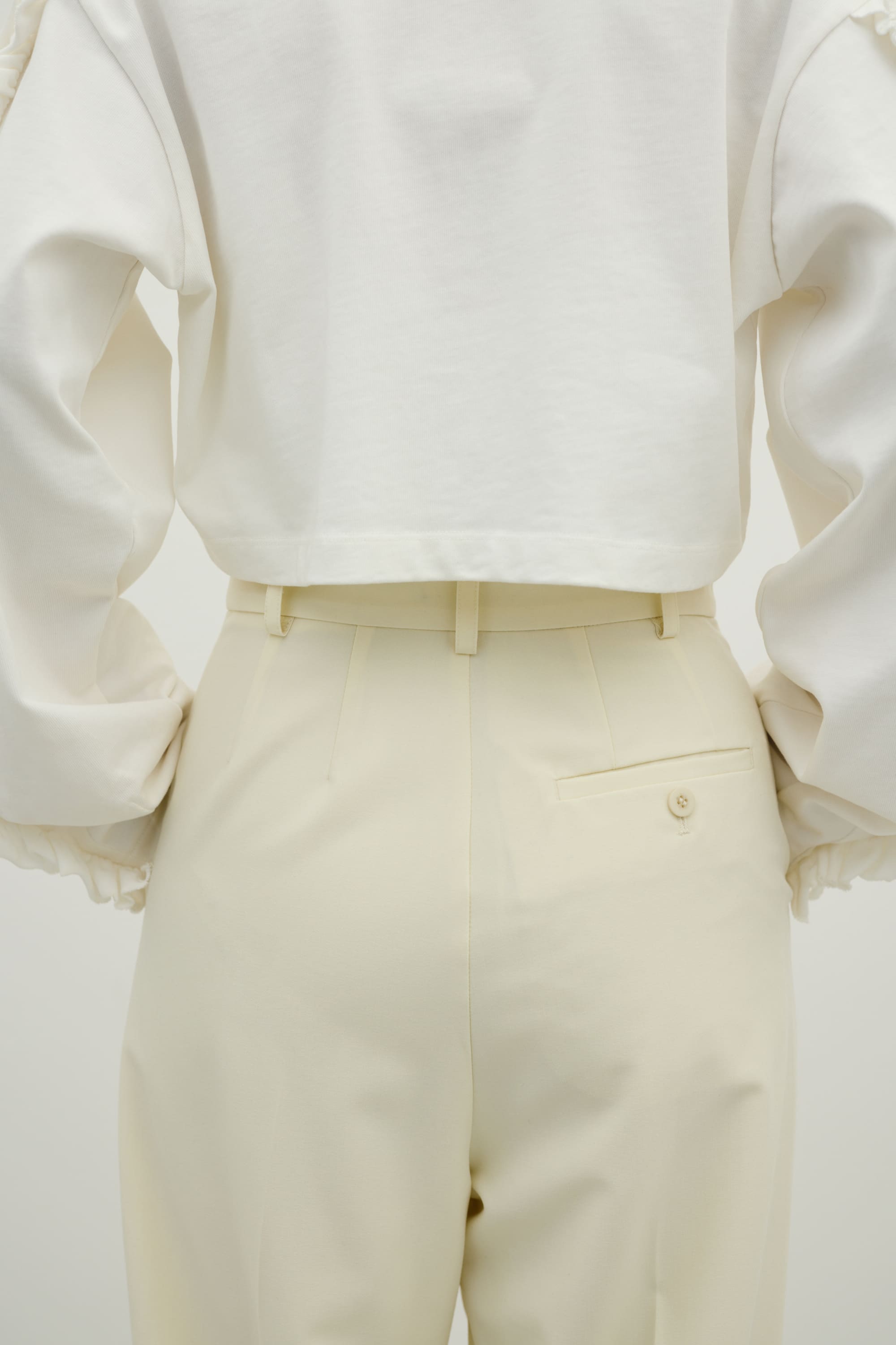 ベーシックツータックパンツ IVOY M