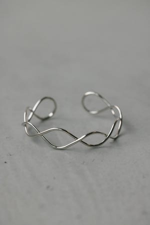 インフィニティバングル