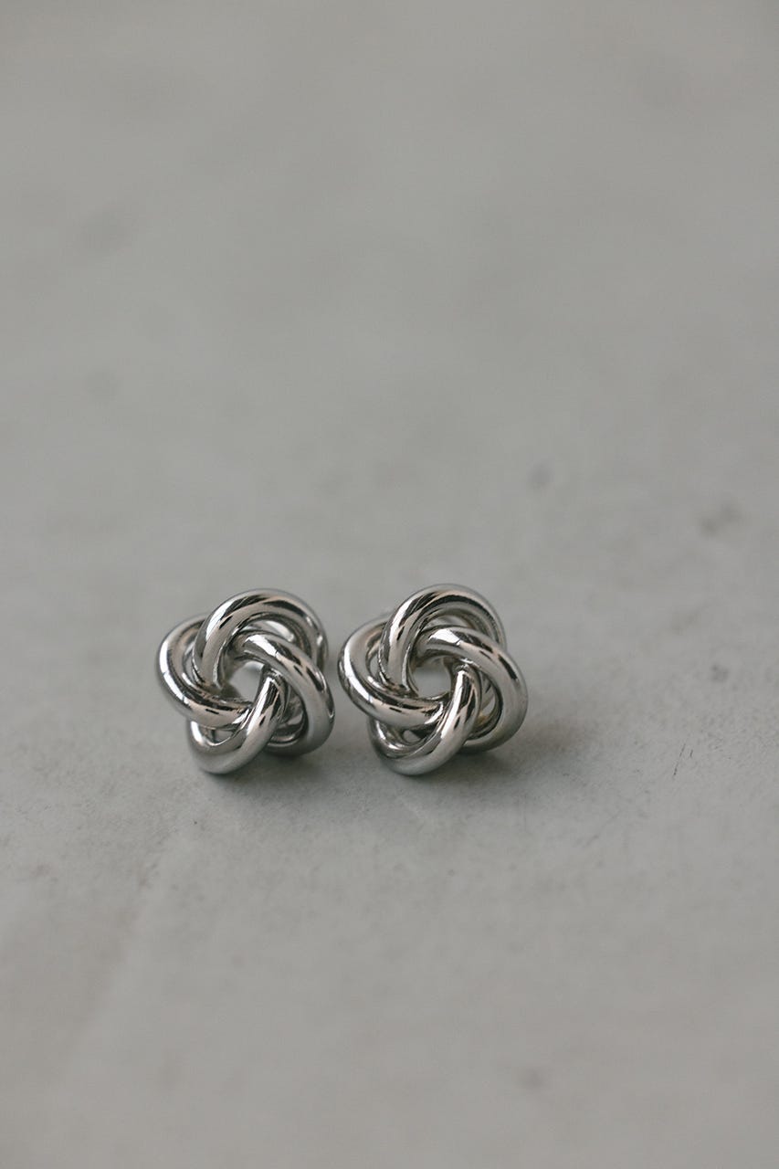 ノットモチーフピアス SLV FREE