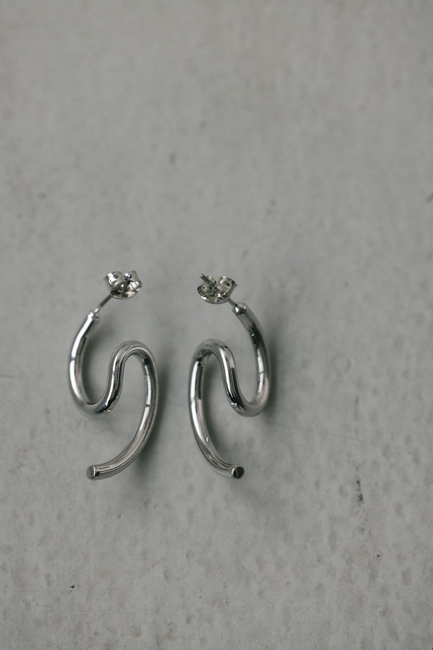 ノットラインピアス SLV FREE