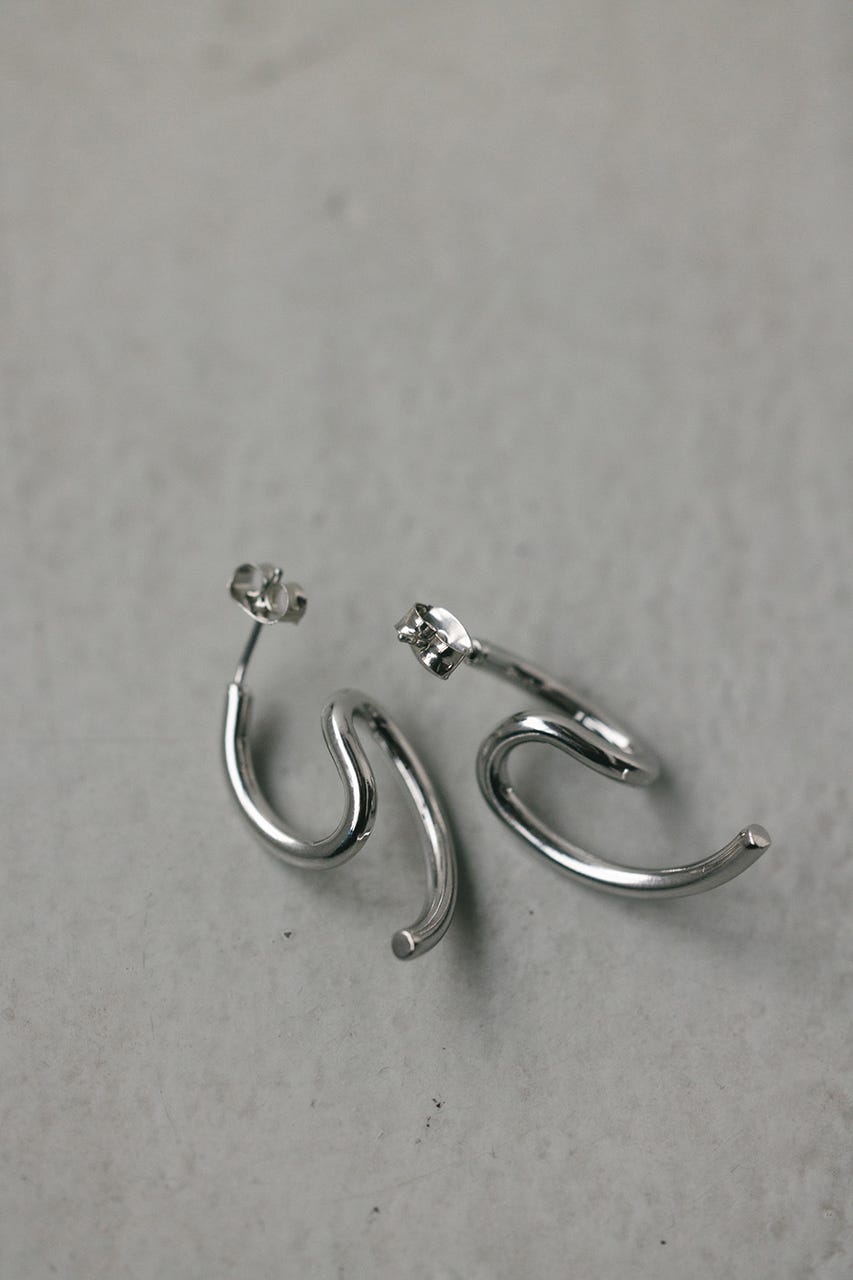 ノットラインピアス SLV FREE