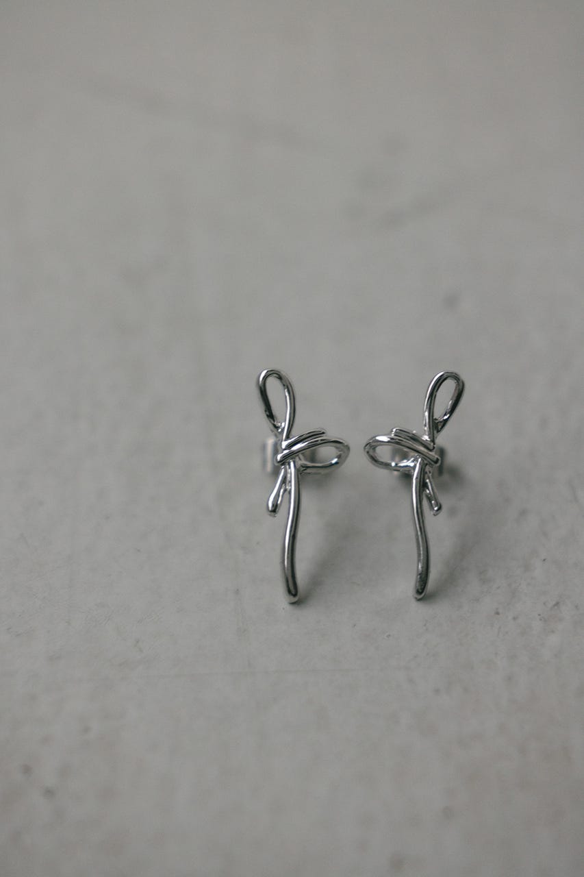 リボンピアス SLV FREE