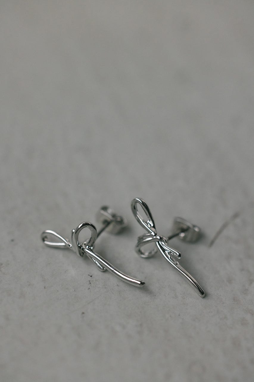 リボンピアス SLV FREE