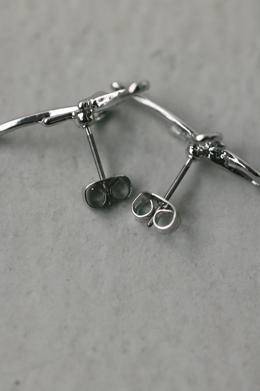 リボンピアス SLV FREE