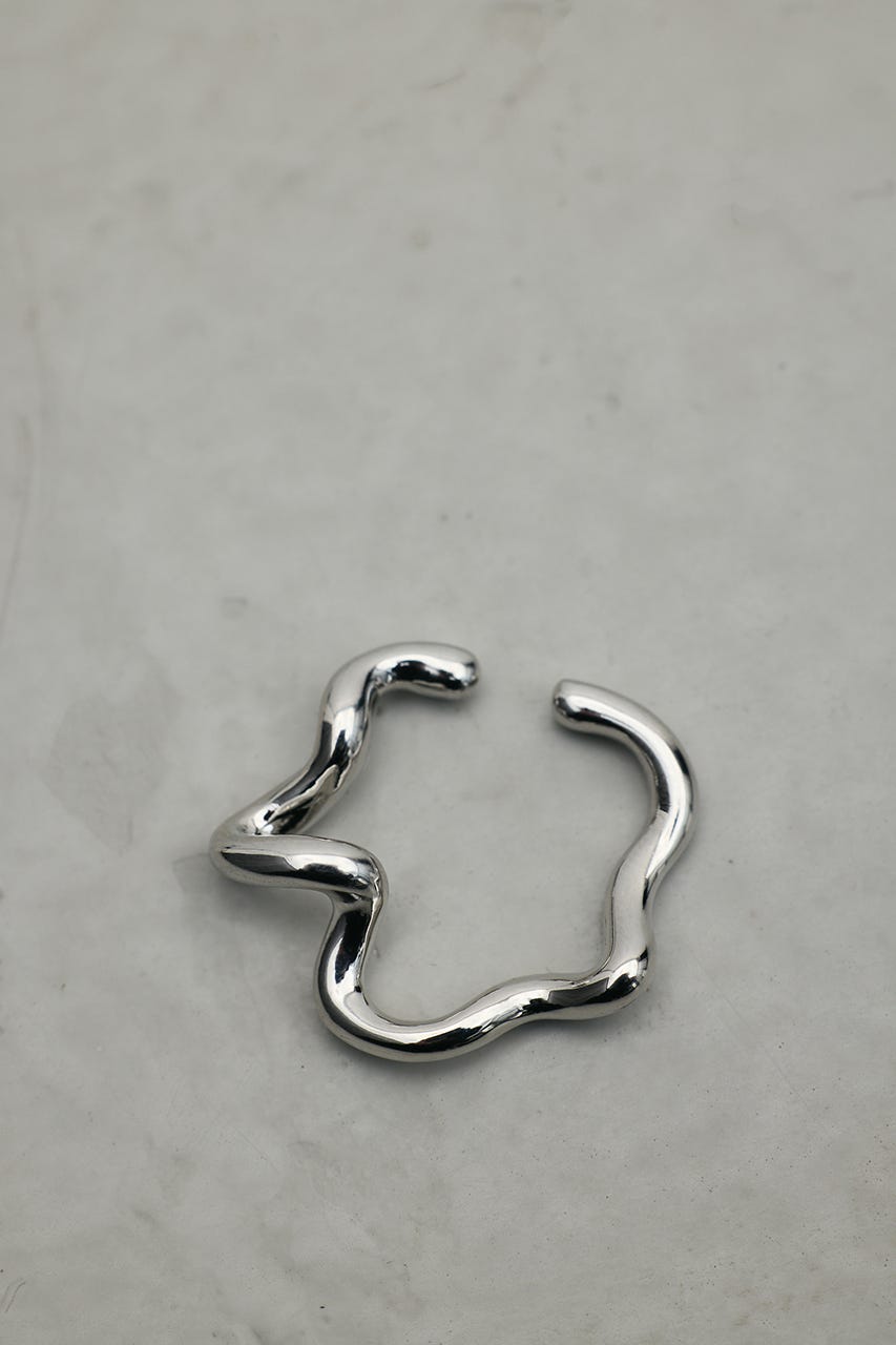 ウェーブラインイヤーカフ SLV FREE