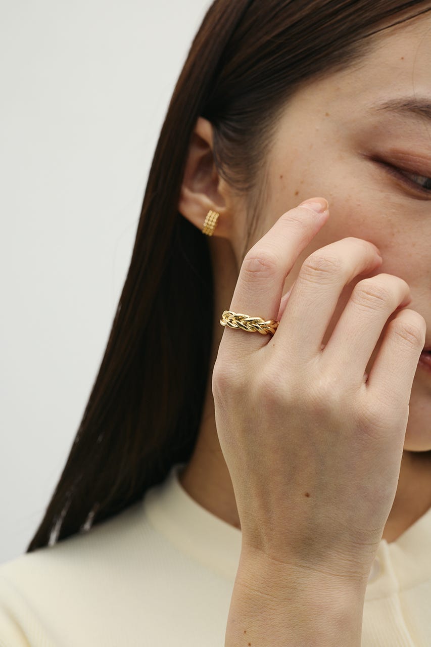 ツイストデザインリング GLD FREE