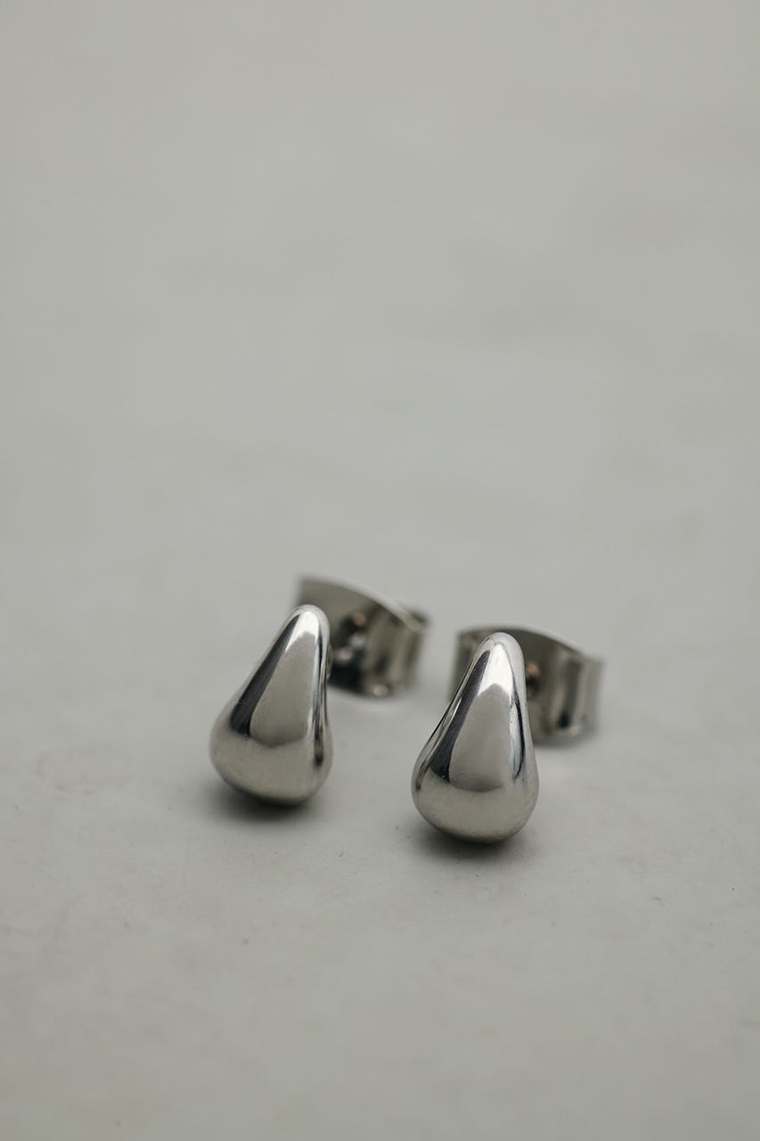 ミニマムドロップピアス SLV FREE