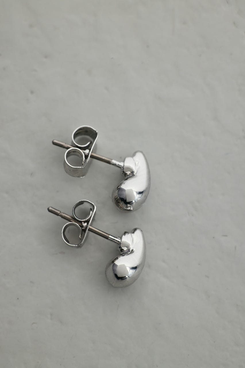 ミニマムドロップピアス SLV FREE