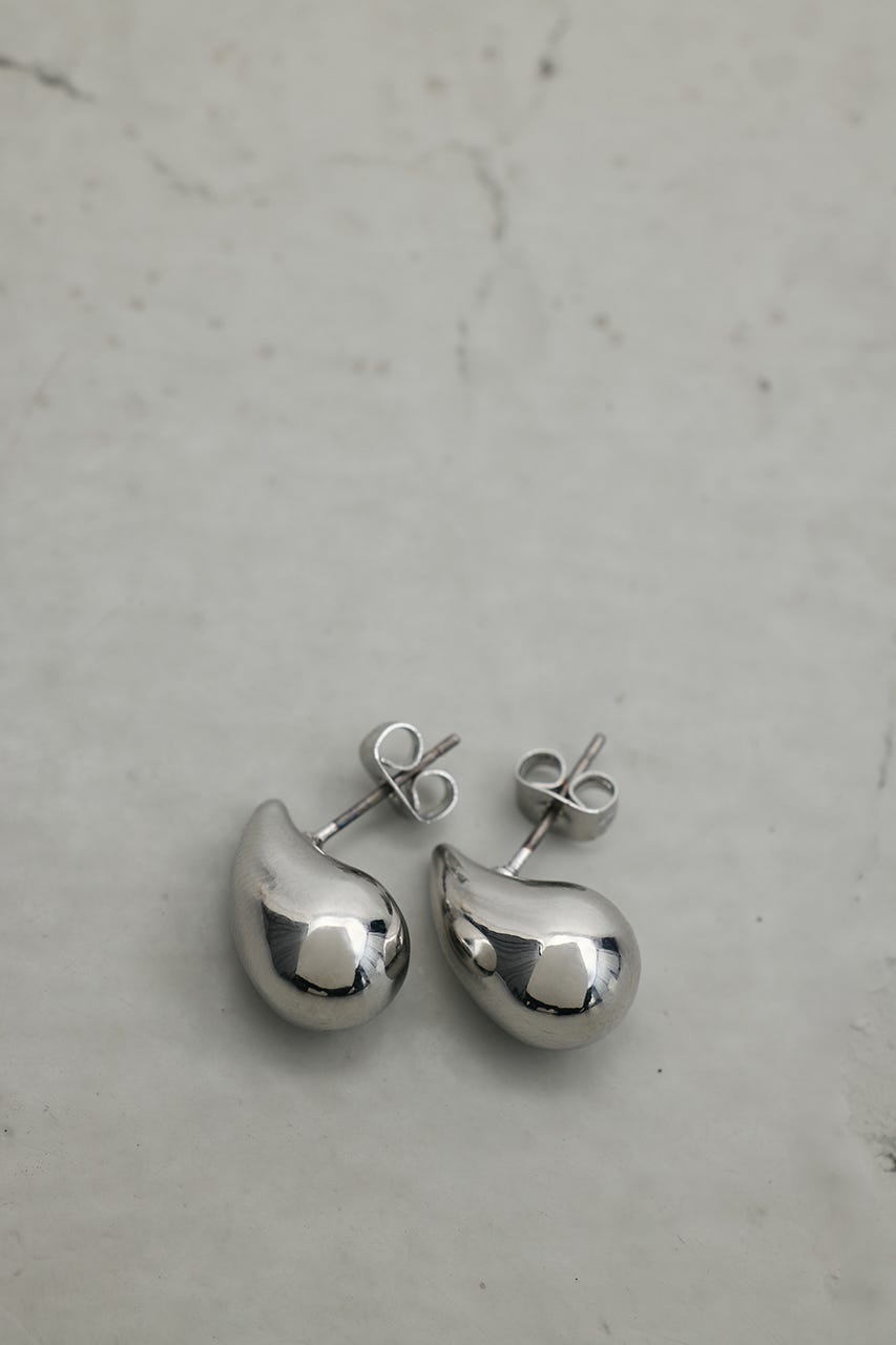 ドロップモチーフピアス SLV FREE