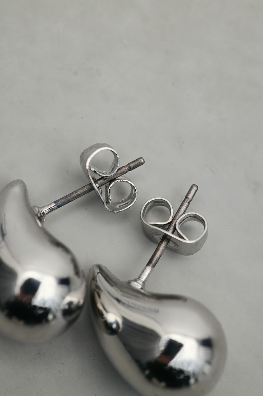 ドロップモチーフピアス SLV FREE