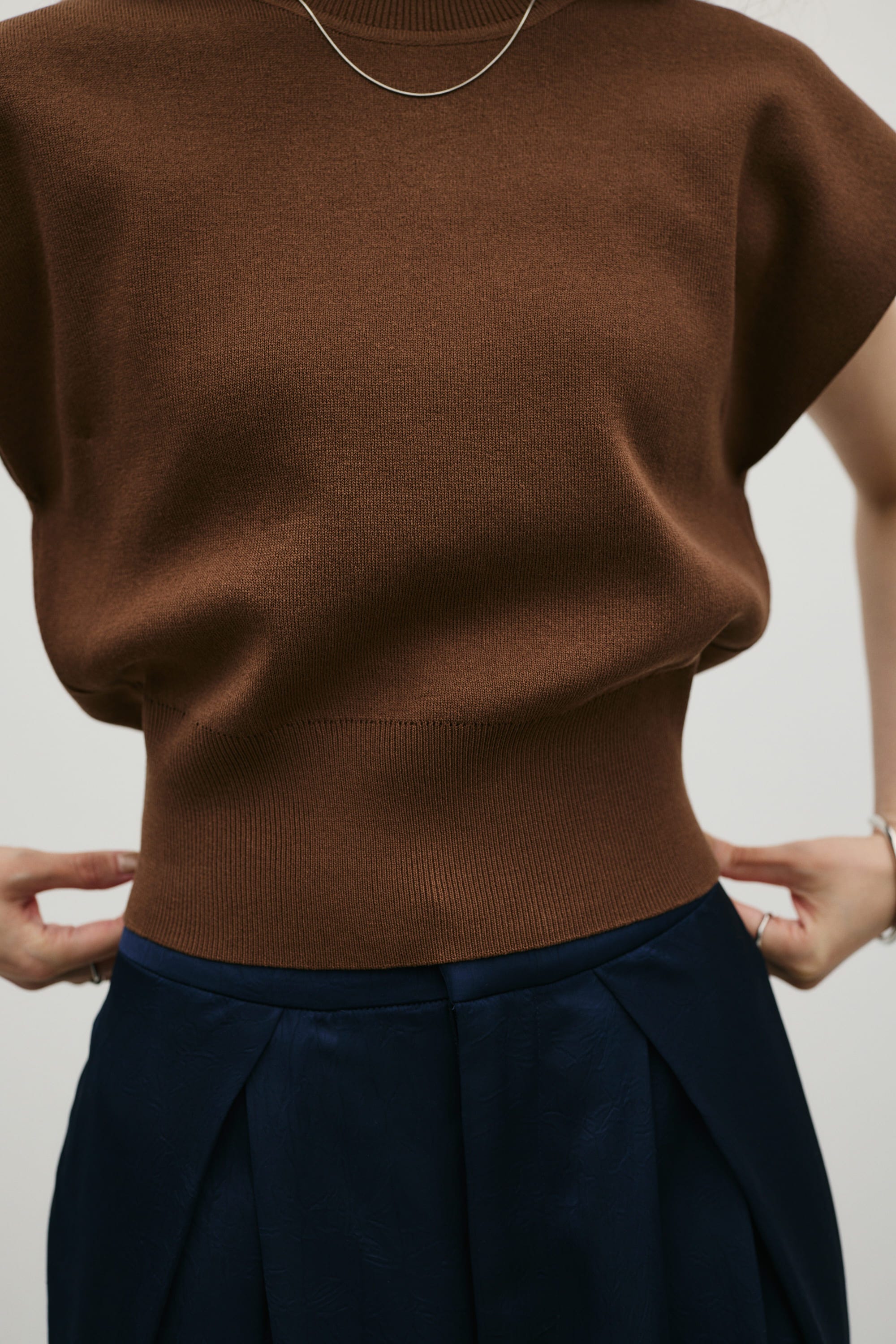 ショルダータックニット BRN FREE