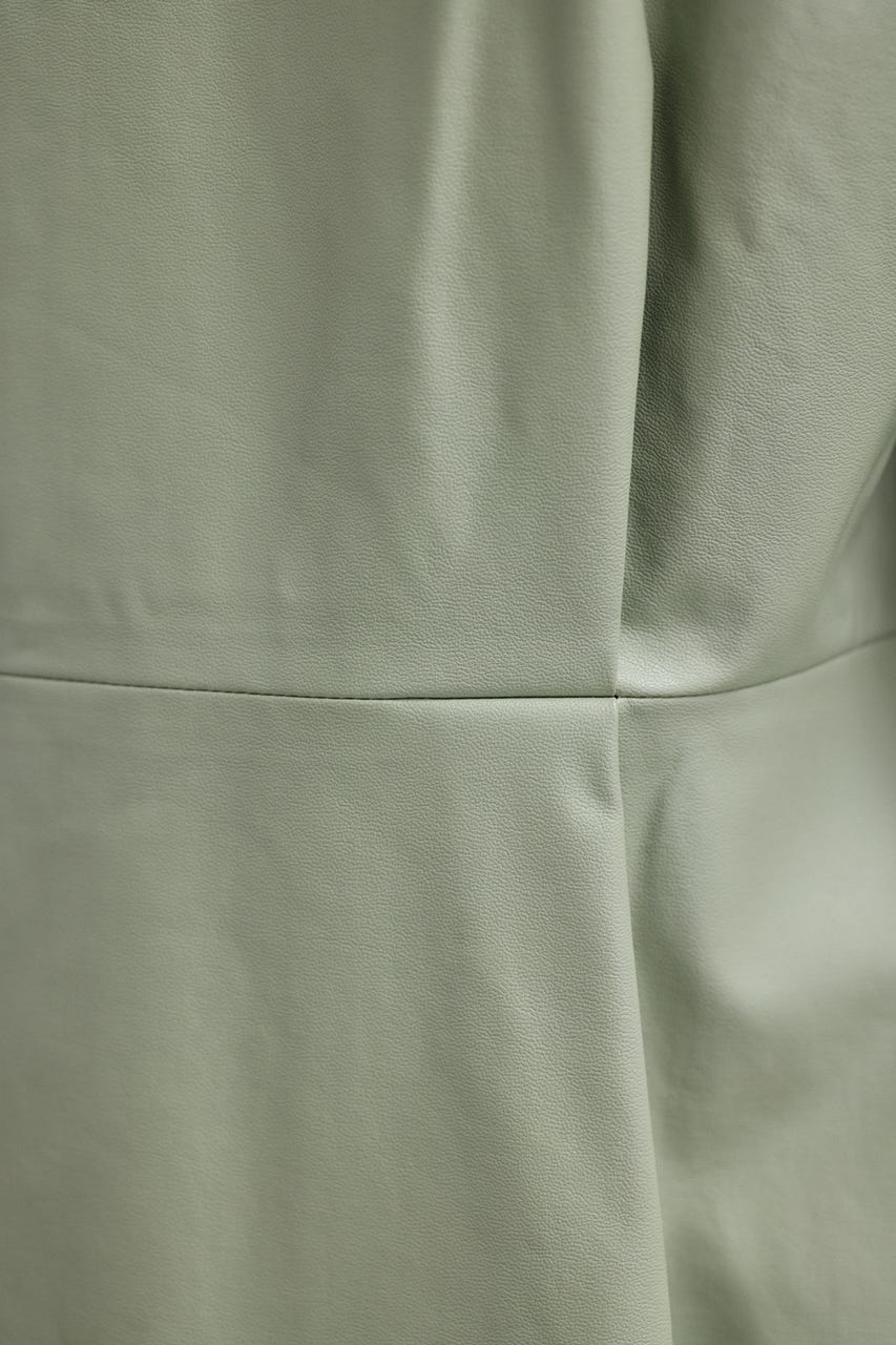 フェイクレザータックシャツ MINT FREE