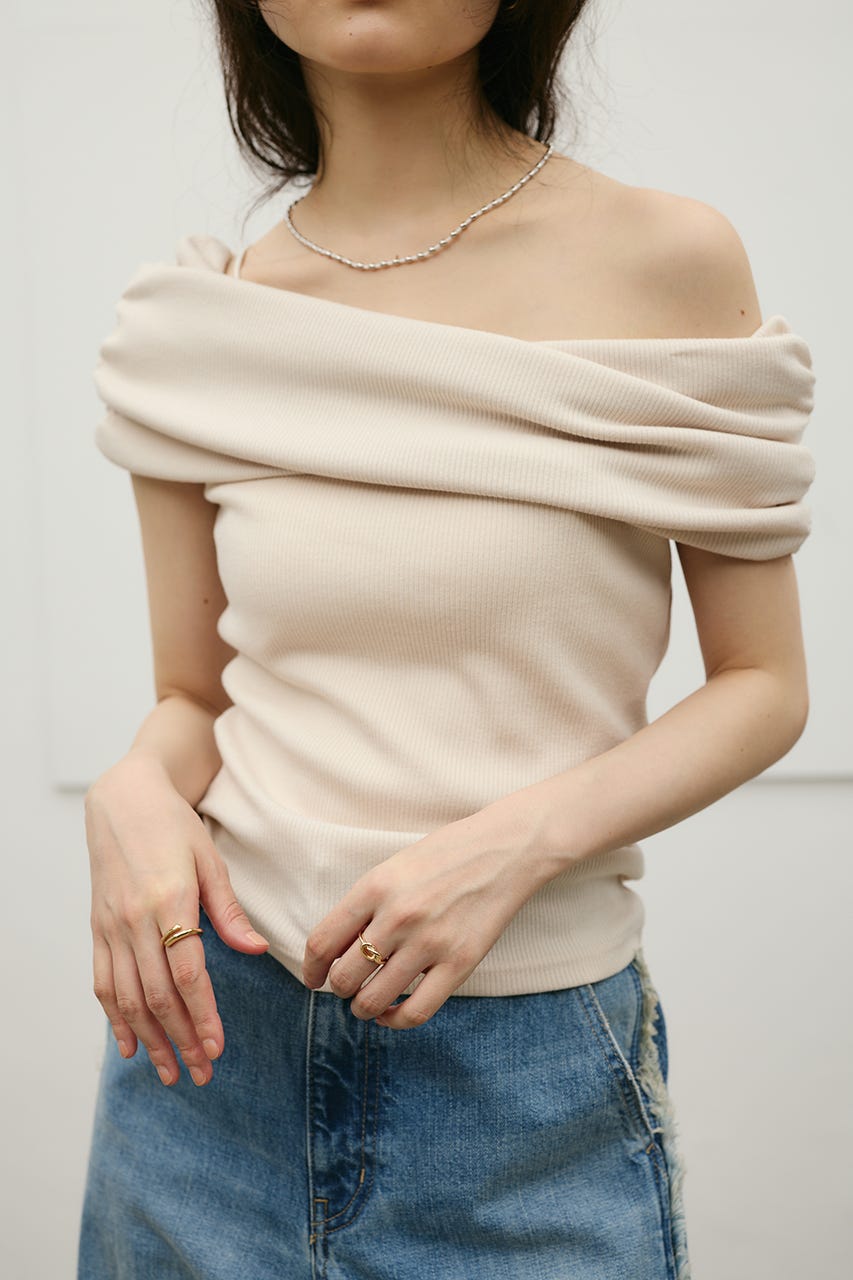 ギャザーオフショルトップ IVOY FREE
