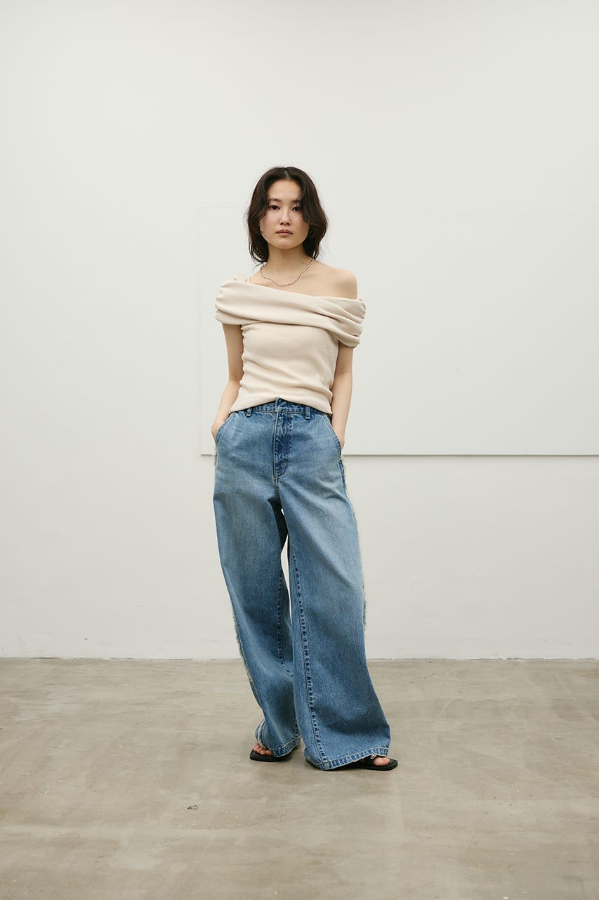 ギャザーオフショルトップ IVOY FREE