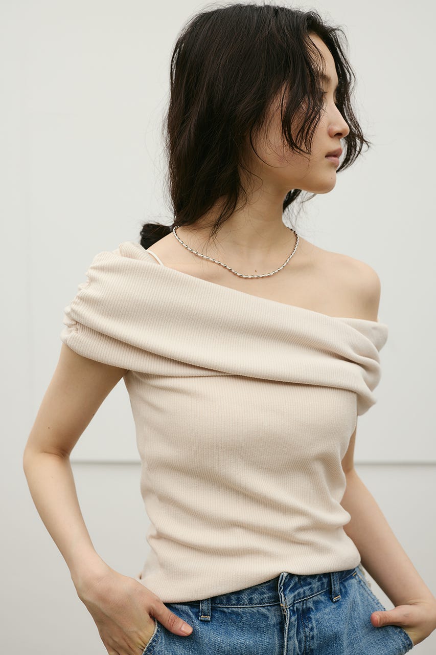 ギャザーオフショルトップ IVOY FREE