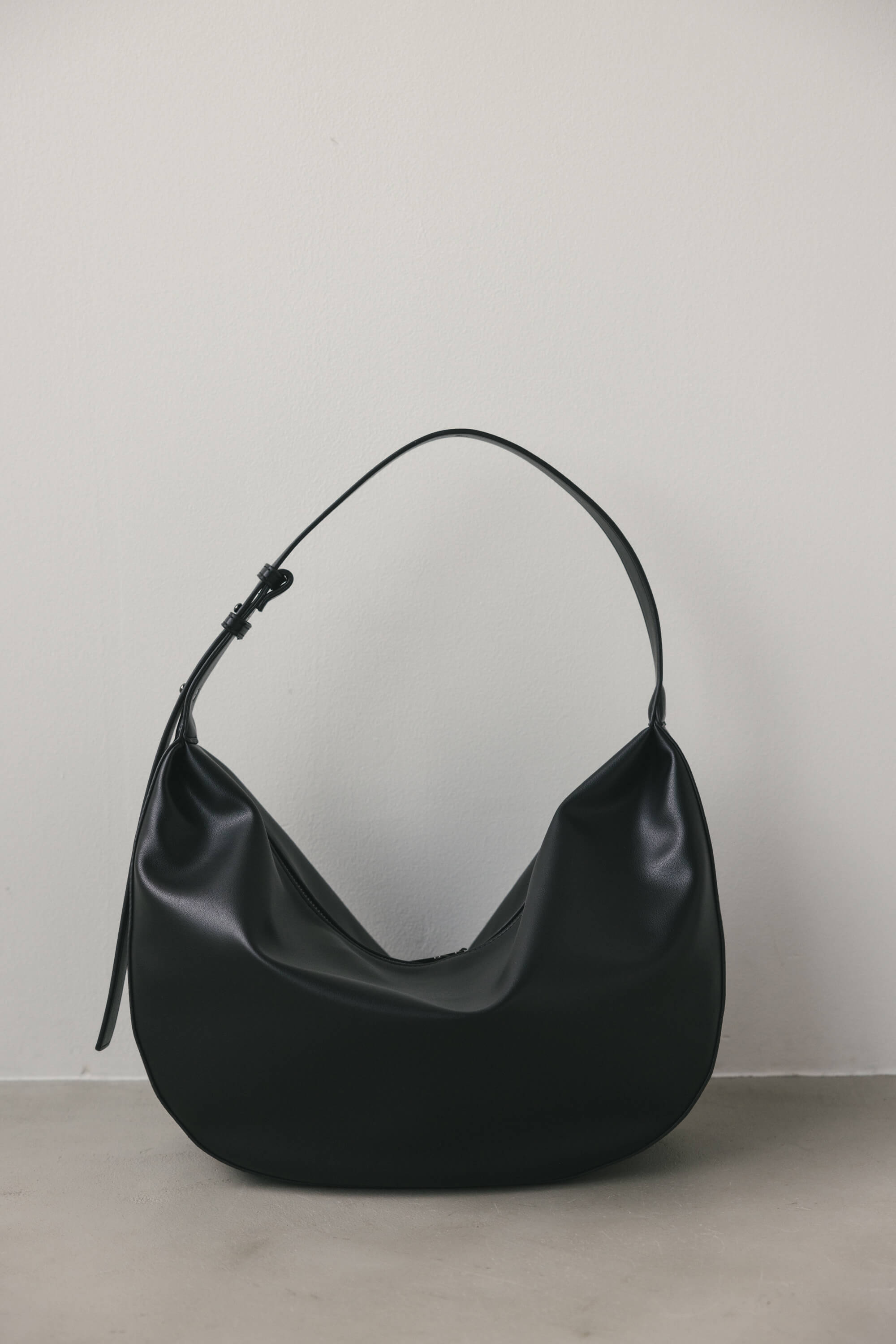 マンドリンショルダーバッグ BLK FREE