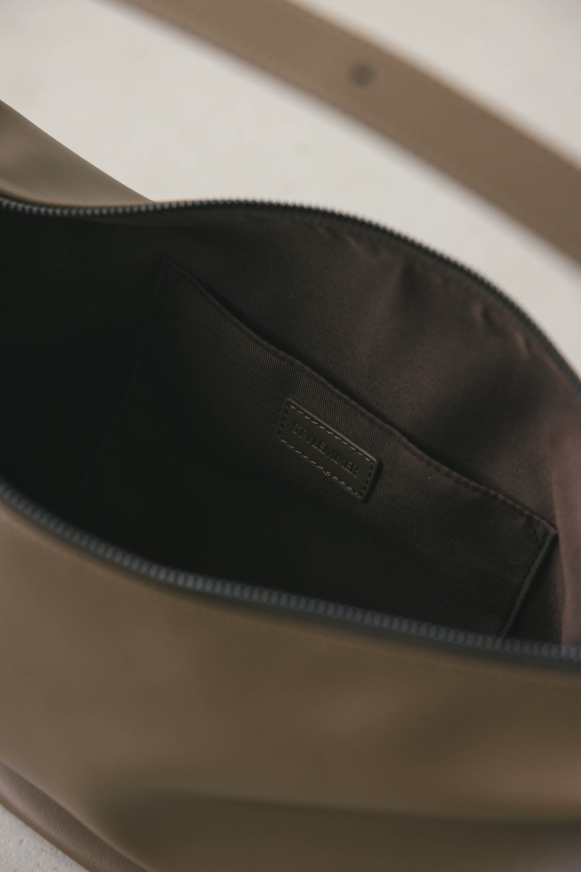 マンドリンショルダーバッグ BRN FREE